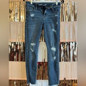 Old Navy ripped women’s jeans - size 0